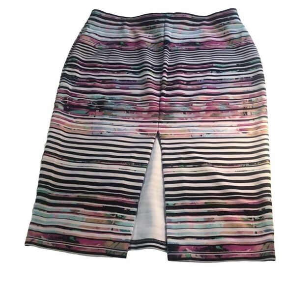 Vibrant and Bold Colorful abstract stripe skirt, stretchy flattering comfy plus - Picture 3 of 9
